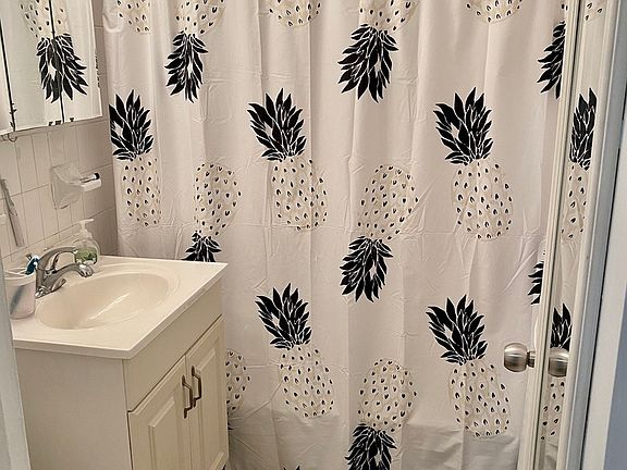 4th image of 268 W 84th St APT 2D