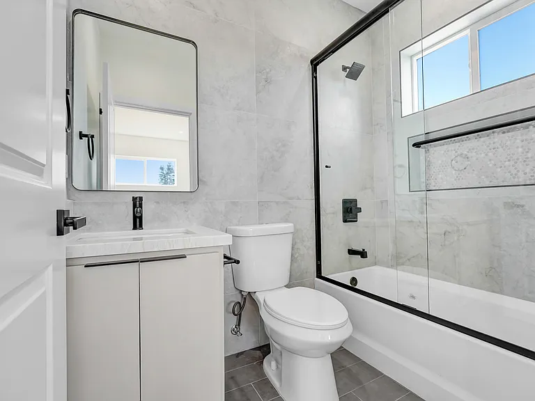 4338 La Clede Ave — Photo 8