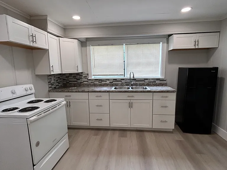 Belvedere Dr — Photo 6