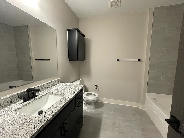 711 Gene George Blvd #C — Photo 10