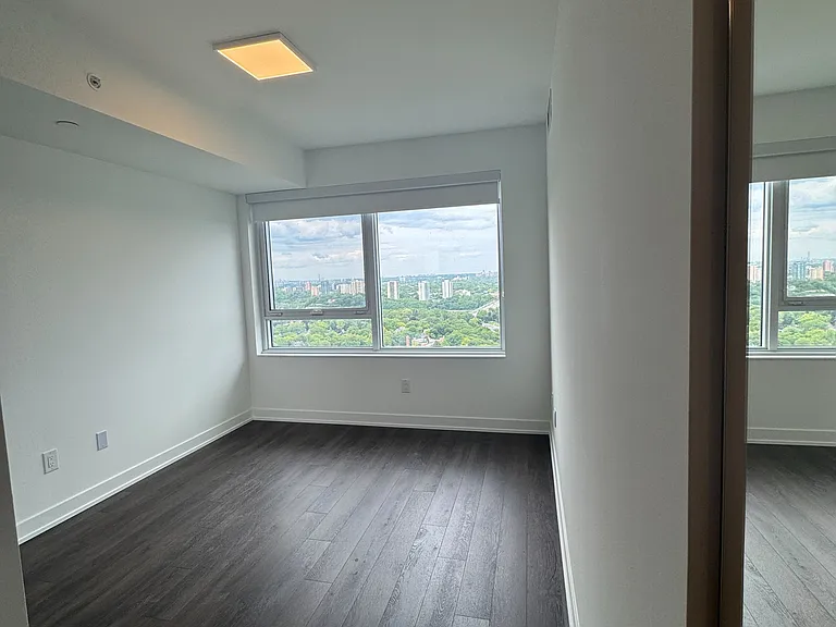 609 Sherbourne St #2909 — Photo 11