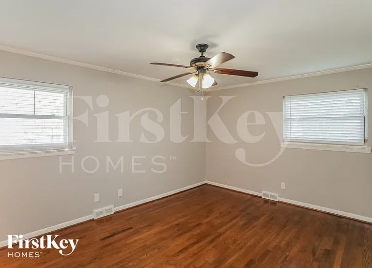 3439 Timberview Rd — Photo 8