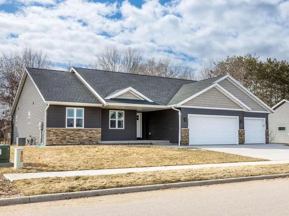 2004 Prairie PLACE, Holmen, WI 54636