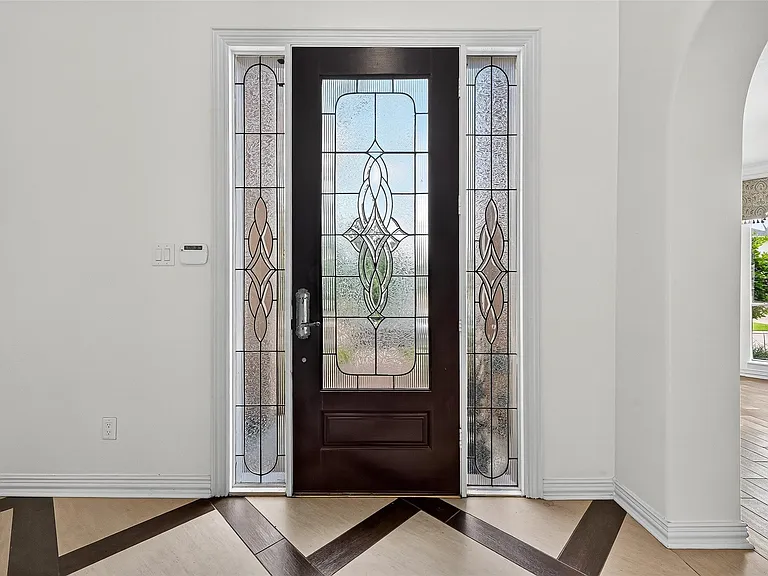 1803 Cottage Landing Ln — Photo 3