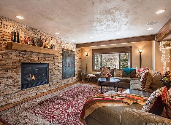 4th image of 550 Deer Valley Loop Unit 3