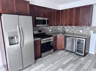 23-12 40th Ave #3F, Long Island City, NY 11101