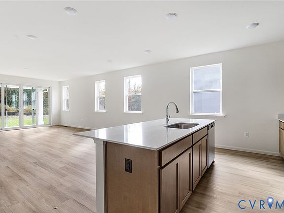 3rd image of 308 Kennington Rd