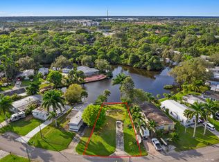 7690 SE Fork River Dr, Stuart, FL 34997