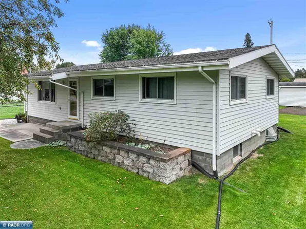 1610 1st St W, Eveleth, MN 55734