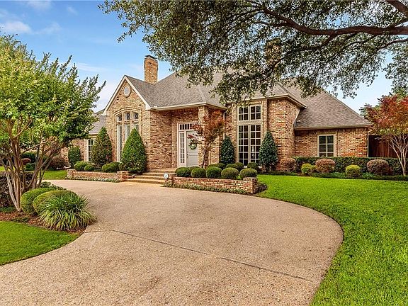 2nd image of 4819 Sea Pines Dr