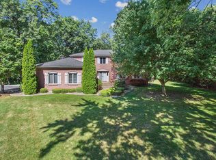 812 Glen Eagles Ct, Frankfort, IL