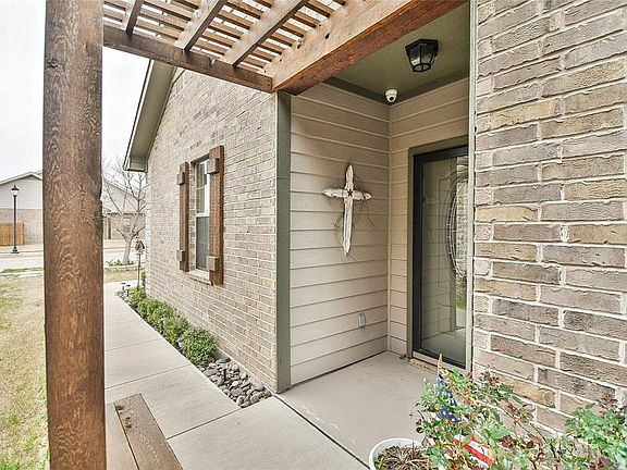 5th image of 2202 Cobblestone Ct