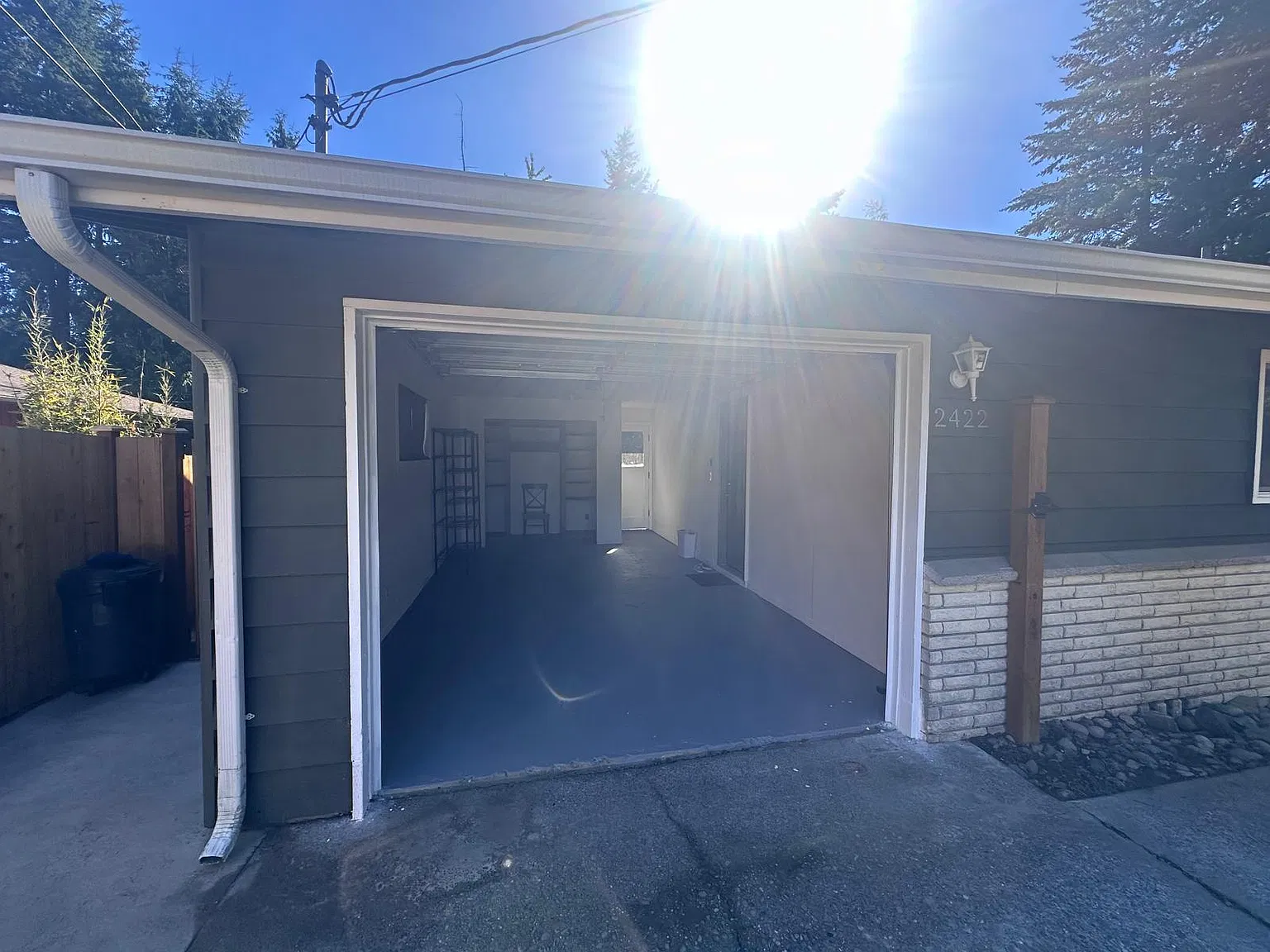 3 bed, 1300 sqft, $3,100 — Photo 1