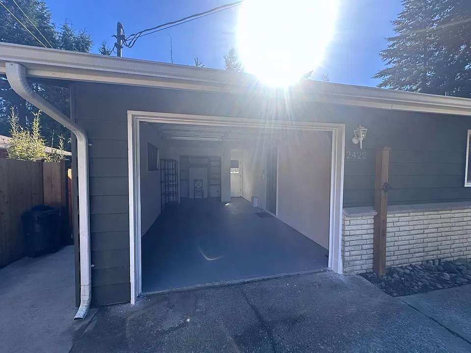 2422 73rd St SE