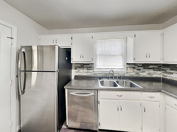 4th image of 65 Homeport Dr