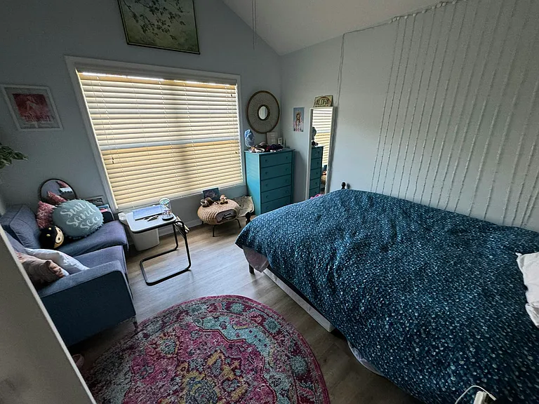 205 Holmes Point Ct — Photo 10