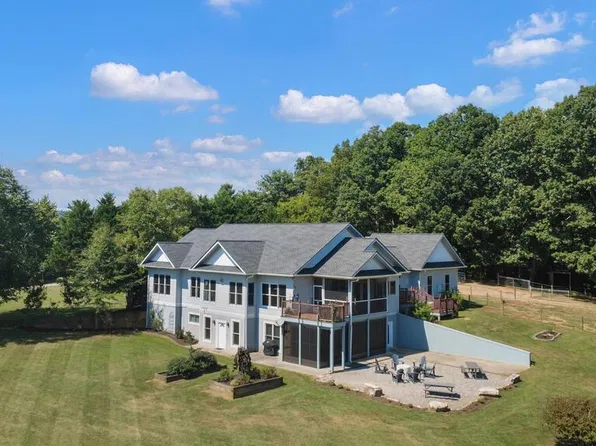 178 Starlight Ln, Blairsville, GA 30512