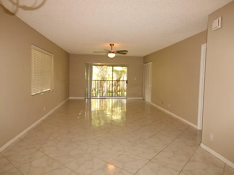 2955 SW 22nd Ave #2080 — Photo 2