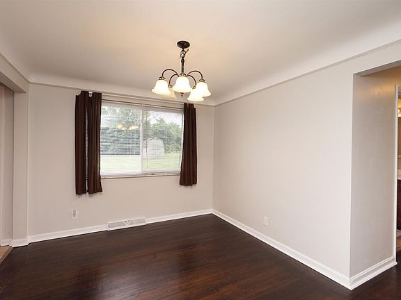 5th image of 6710 Susan Dr
