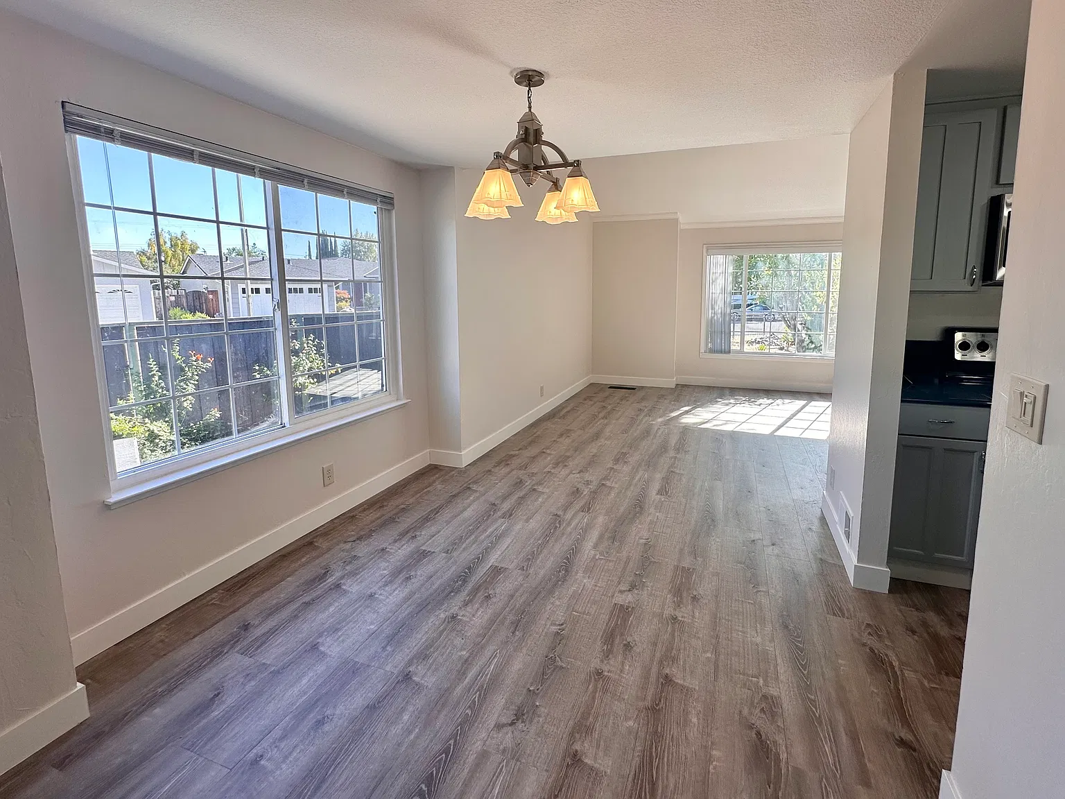 3 bed, 1502 sqft, $4,500 — Photo 4