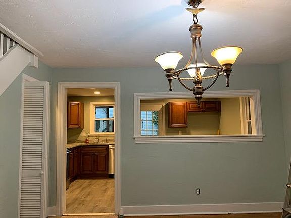 3rd image of 804 Gaskill Ave