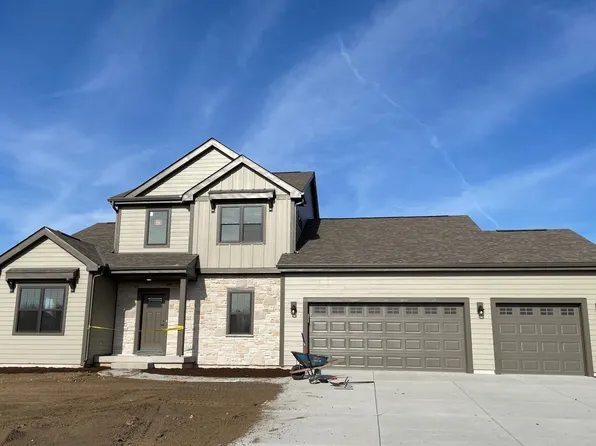 W151N11802 Mistletoe ROAD, Germantown, WI 53022