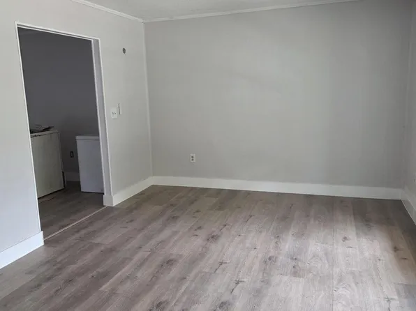 215 S Florida Avenue, Avon Park, FL 33825