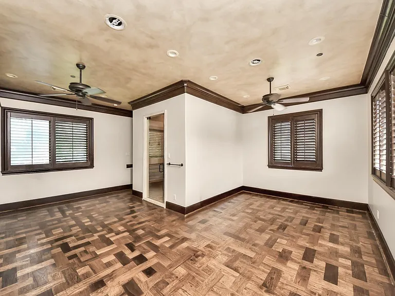 11103 Memorial Dr — Photo 43