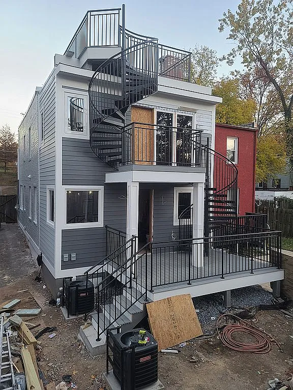 514 49th St NE photo 1