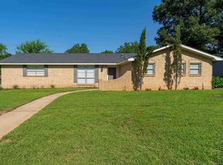 1301 Rodden Dr, Longview, TX 75604