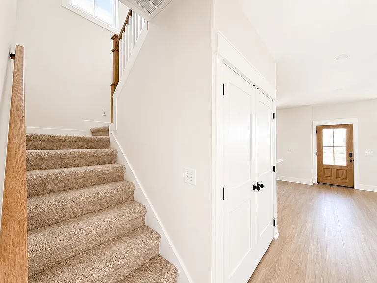 1389 Meridian St — Photo 16
