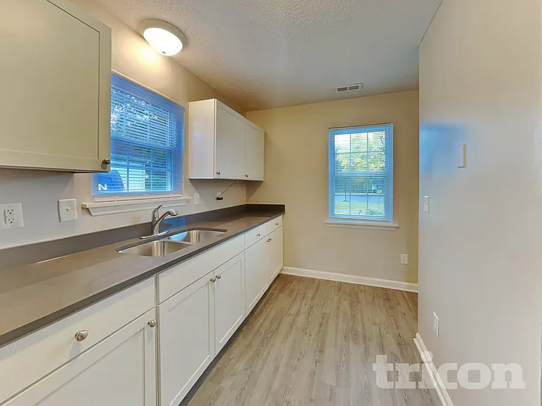 7307 Hooksett Ct — Photo 7