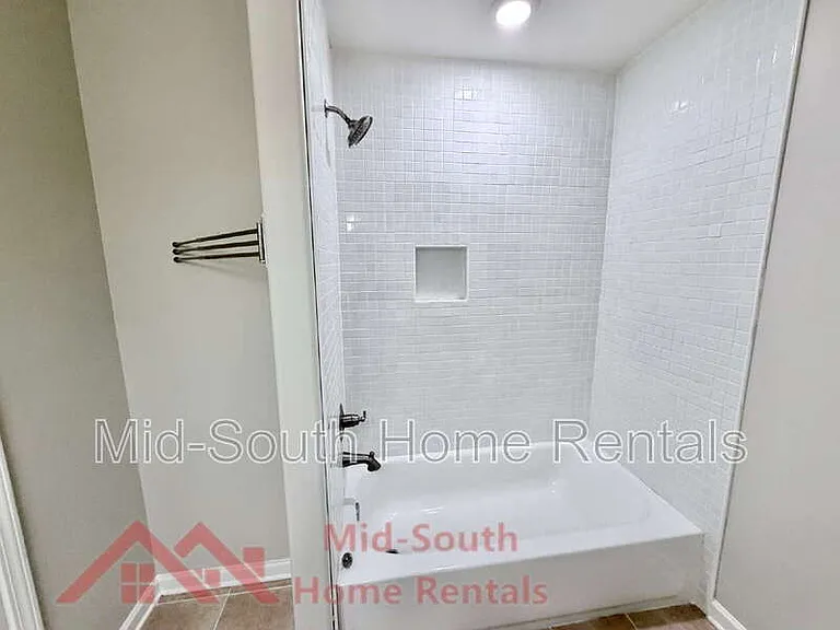 82 N Rembert St — Photo 24