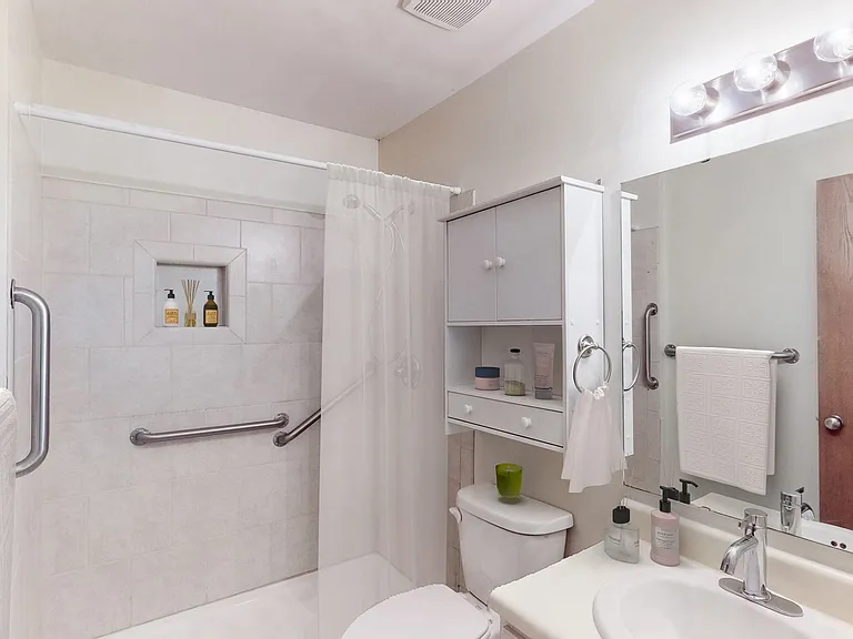 Princeton Place Townhomes — Photo 13