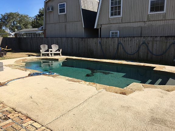 Salt water pool