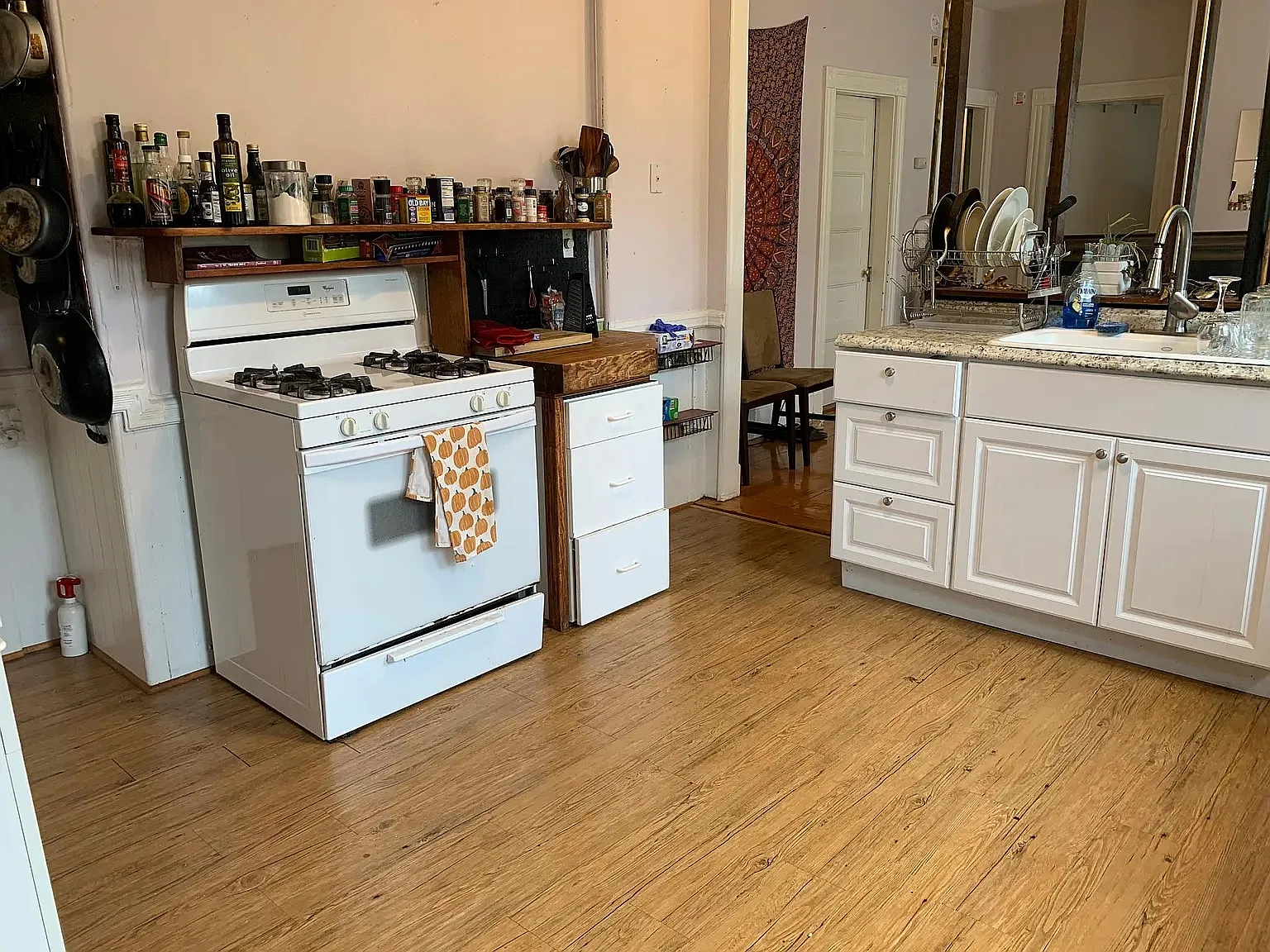 3 bed, 1144 sqft, $4,500 — Photo 4