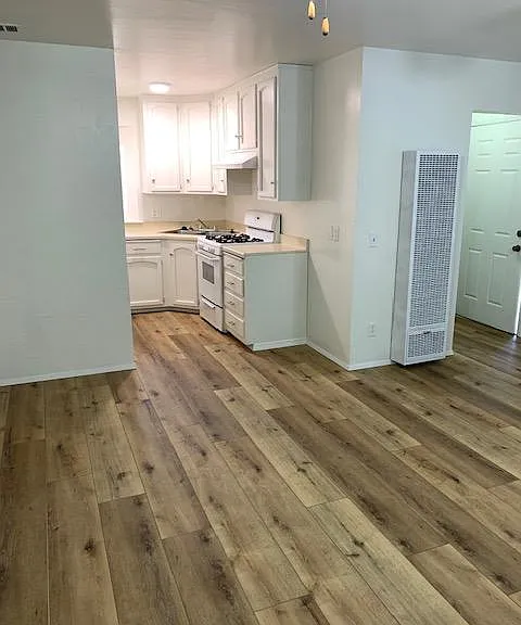 8627 Wintergardens Blvd — Photo 2