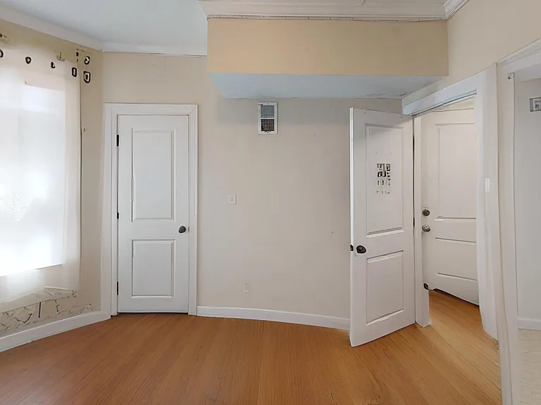 2975 Washington St #2A — Photo 2