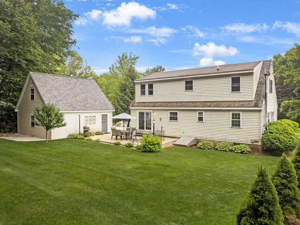 14 Stone Ridge Drive, Rutland City, VT 05701