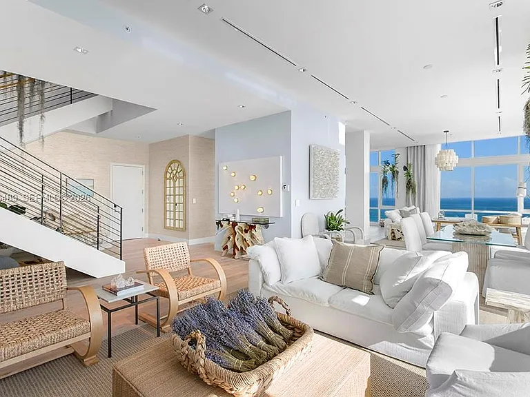 102 24th St #Penthouse 1610 — Photo 3