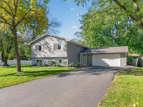 7401 James Ave N, Brooklyn Park, MN 55444