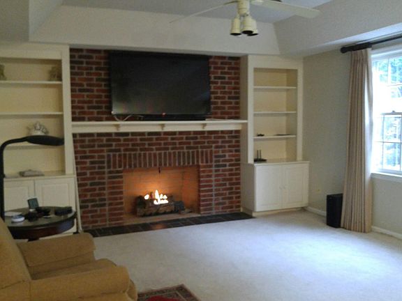5th image of 819 Regency Dr