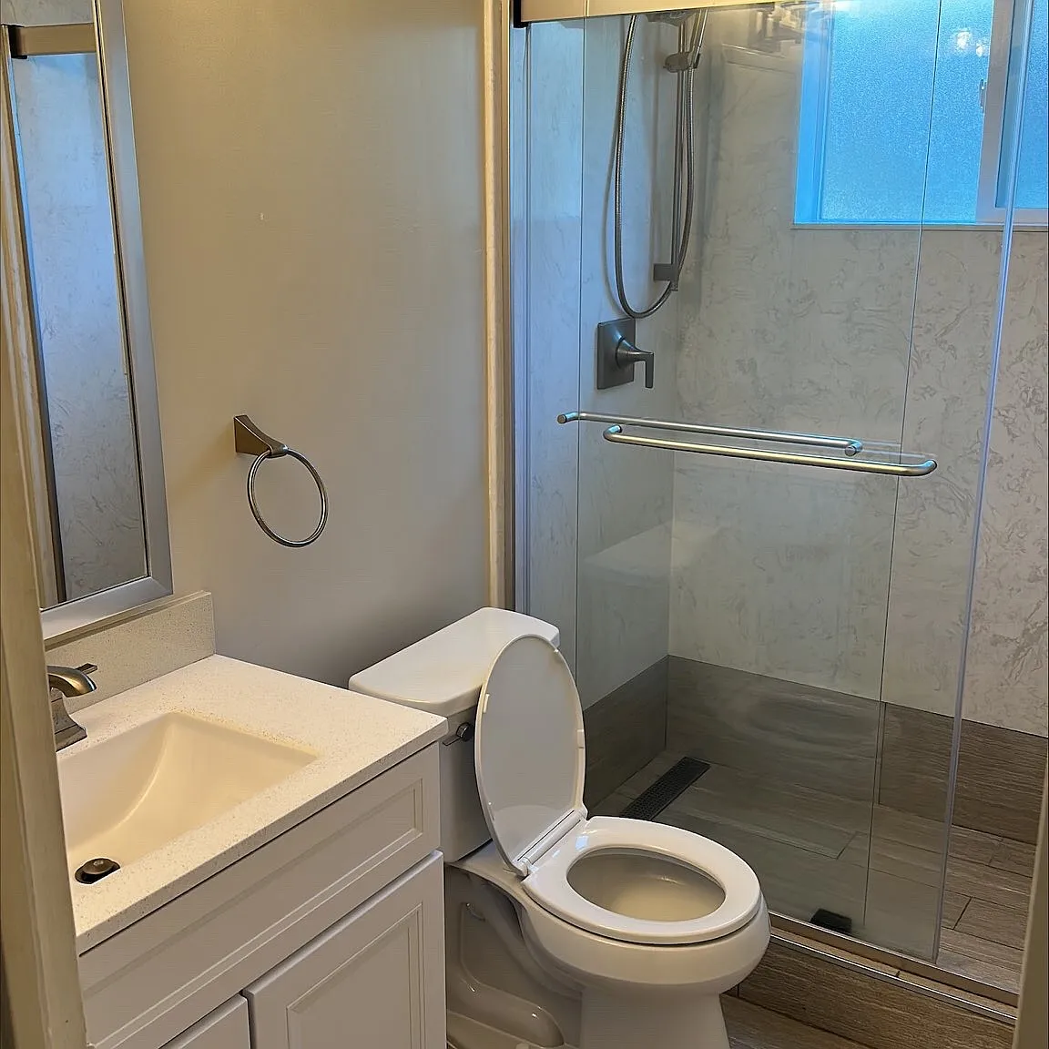 1220 Burkette Dr — Photo 2
