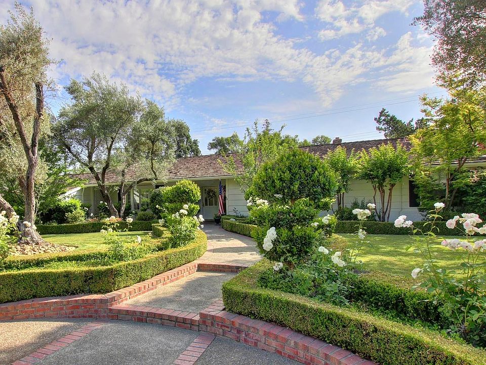2nd image of 1316 Philomene Ct