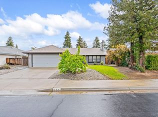 955 Joshua Ave, Clovis, CA