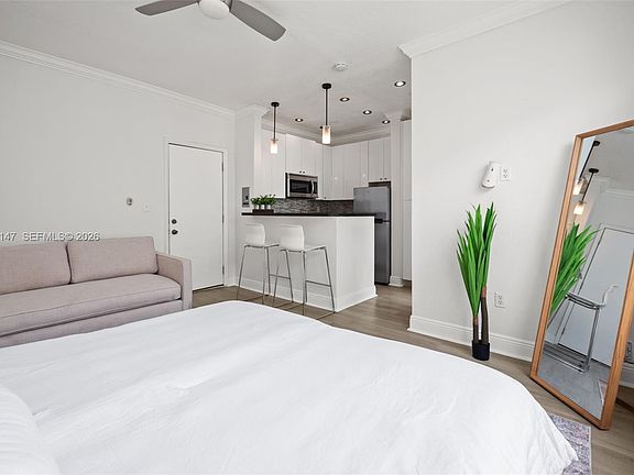 2nd image of 119 Menores Ave APT 7A