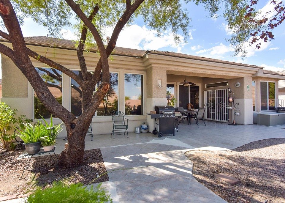 1st image of 484 Eagle Vista Dr