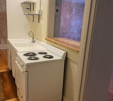 4th image of 6004 12th Ave S Unit 5
