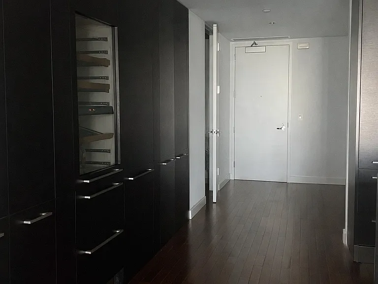 6250 Hollywood Blvd #5F — Photo 13