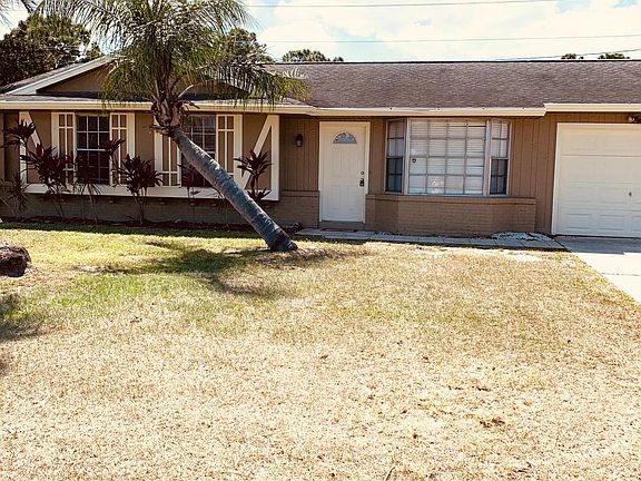 2nd image of 248 NW Airoso Blvd